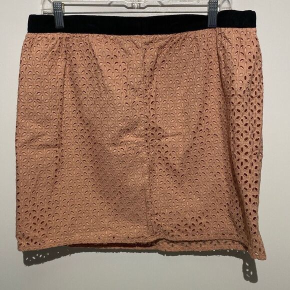Ann Taylor Loft Women's Brown Eyelet Lace Mini Skirt Size 14 - Picture 1 of 9